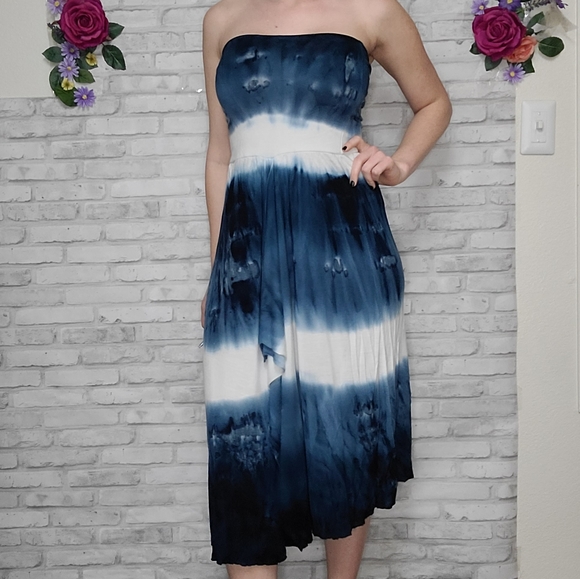 Raviya Dresses & Skirts - Raviya Blue and White Tie-Dye Summer Dress